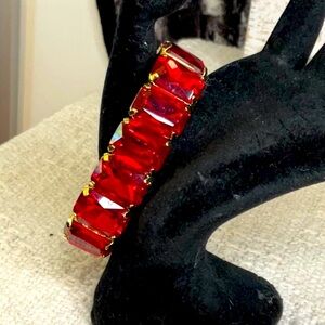 🎄sale! Sorrelli “Fireside “ Octavia large Red Crystal Stretch Bracelet
